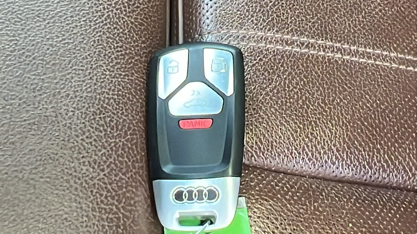 Vehicle image 29 of 31