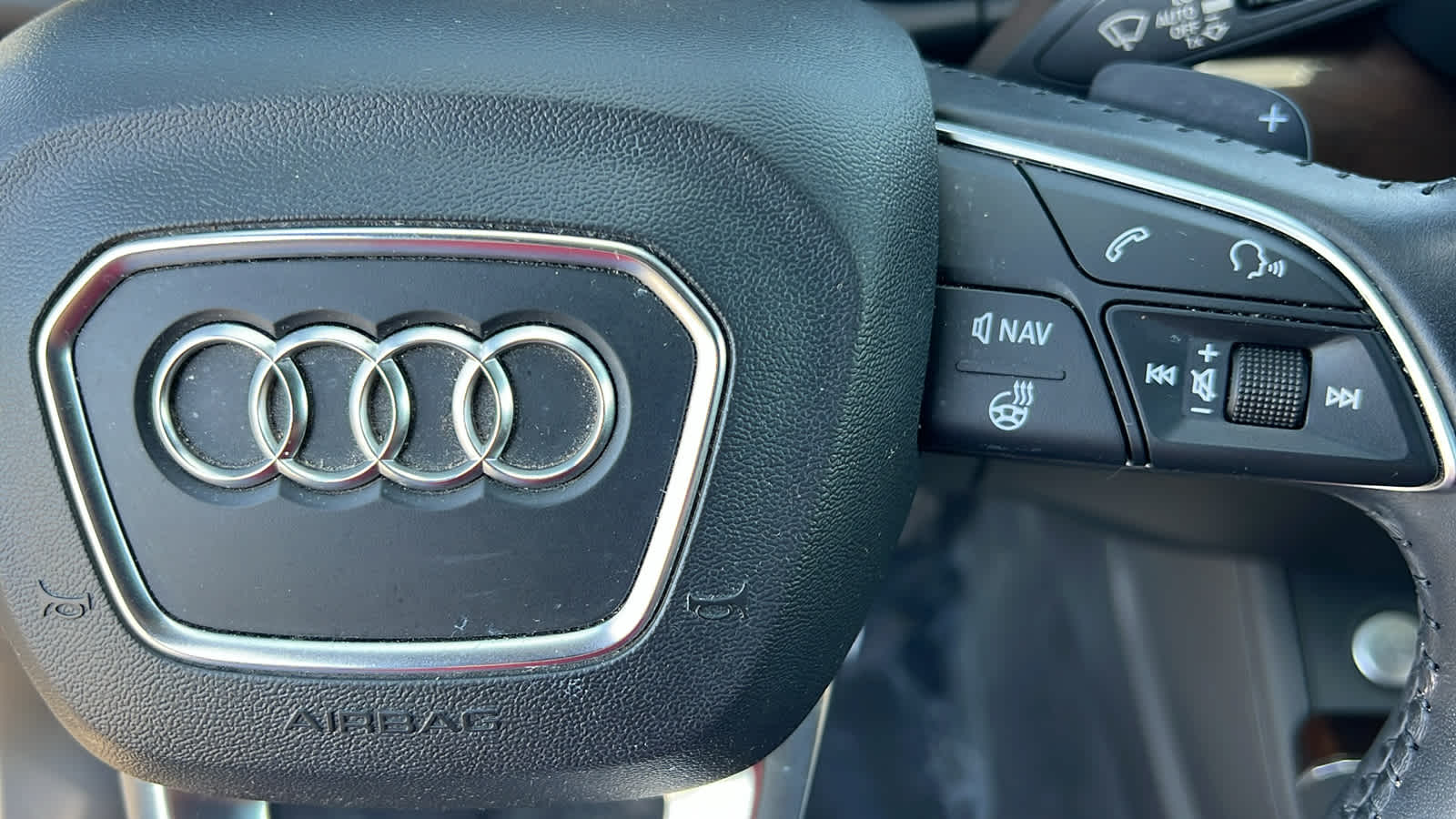 Vehicle image 20 of 31