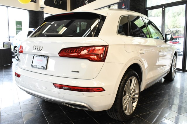 2019 Audi Q5 Premium Plus Image 2 of 45