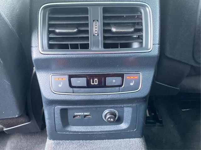 Vehicle image 19 of 37