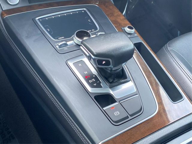 Vehicle image 36 of 37