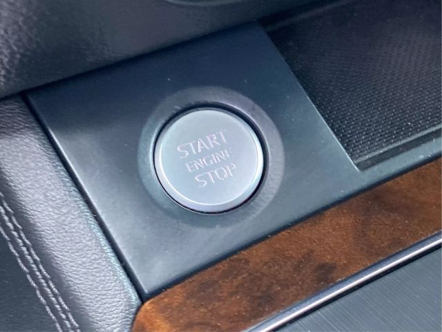 Vehicle image 31 of 37