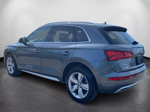 Vehicle image 7 of 37