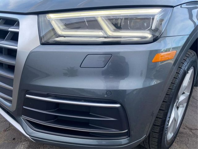 Vehicle image 24 of 37