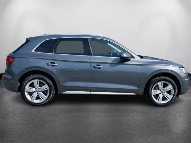 Vehicle image 4 of 37