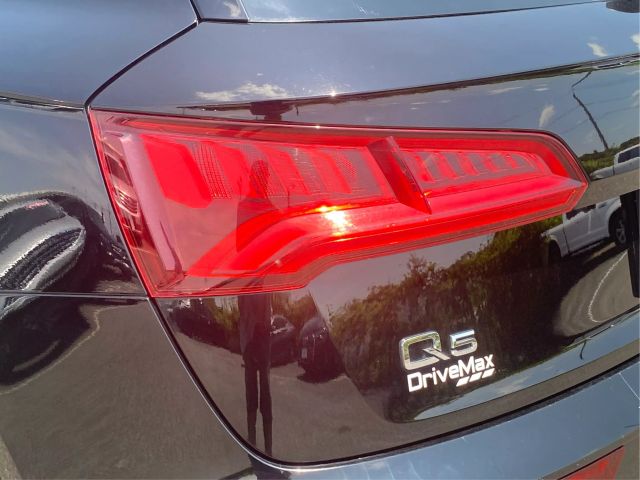 Vehicle image 26 of 46