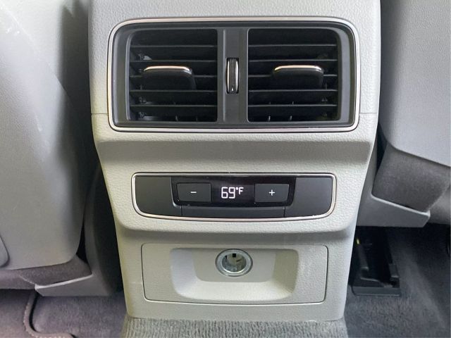Vehicle image 20 of 46