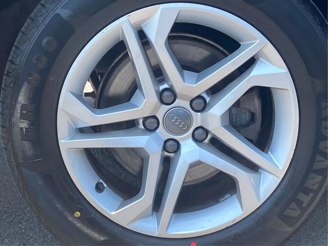 Vehicle image 23 of 46