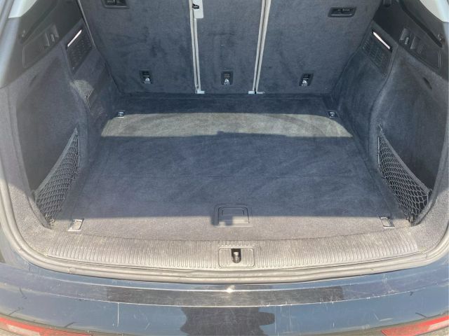 Vehicle image 12 of 46