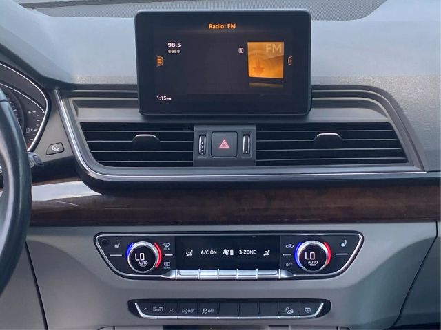 Vehicle image 14 of 46