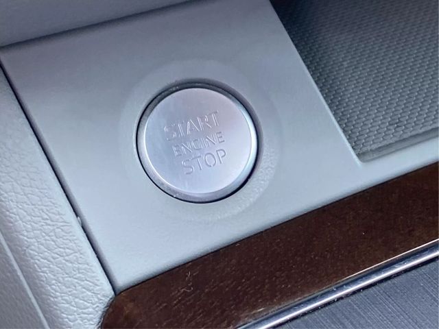 Vehicle image 31 of 46