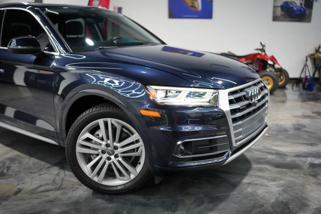 2019 Audi Q5 Prestige Image 5 of 55