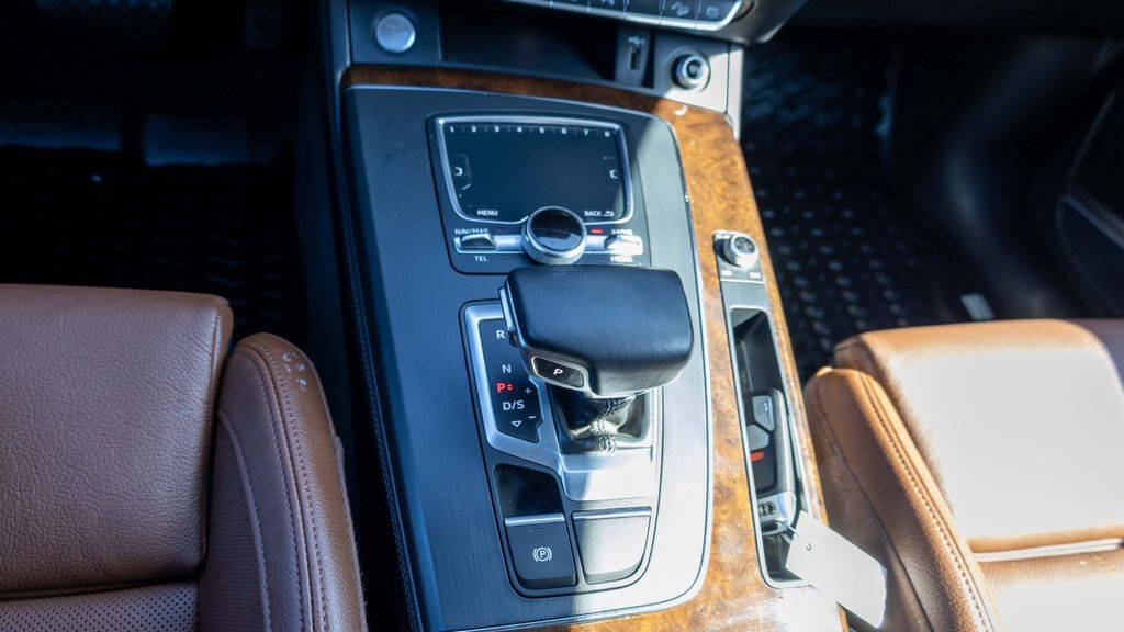 2019 Audi Q5 Prestige Image 24 of 29