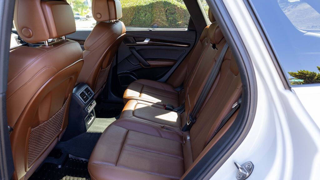 2019 Audi Q5 Prestige Image 14 of 29