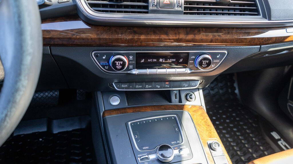 2019 Audi Q5 Prestige Image 25 of 29