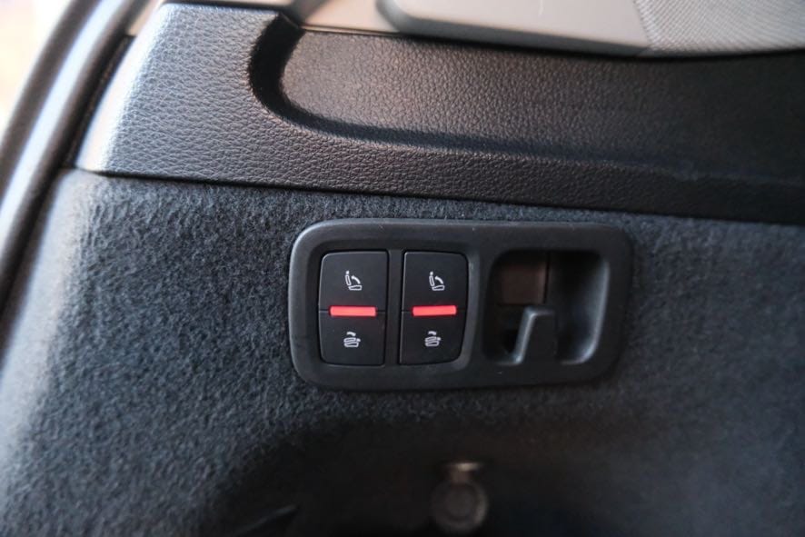 Vehicle image 12 of 48