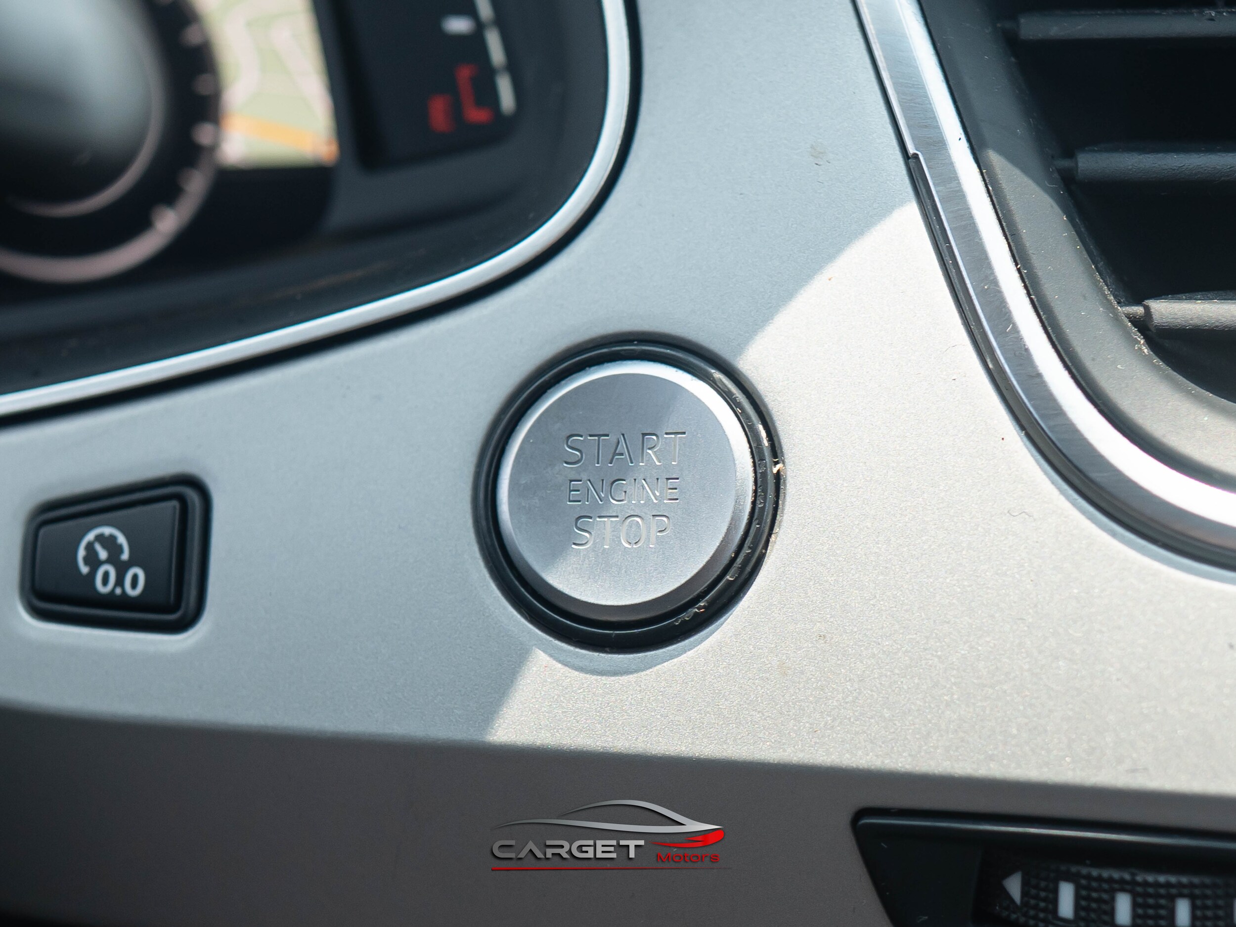 Vehicle image 31 of 53