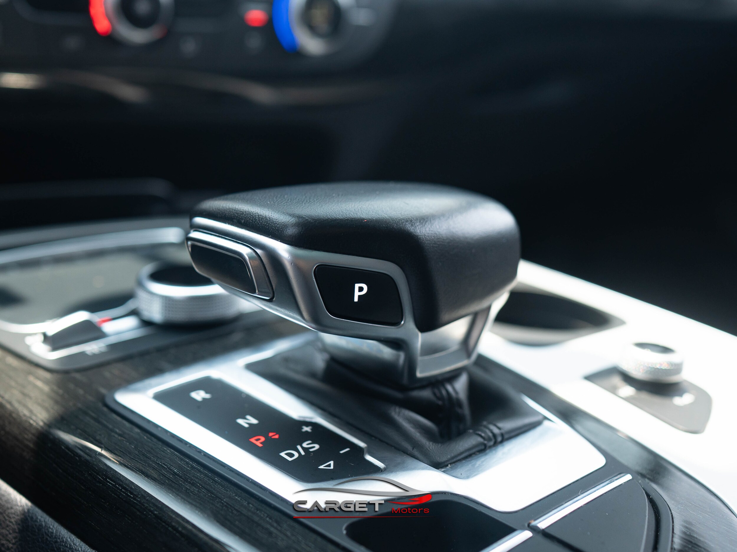 Vehicle image 36 of 53