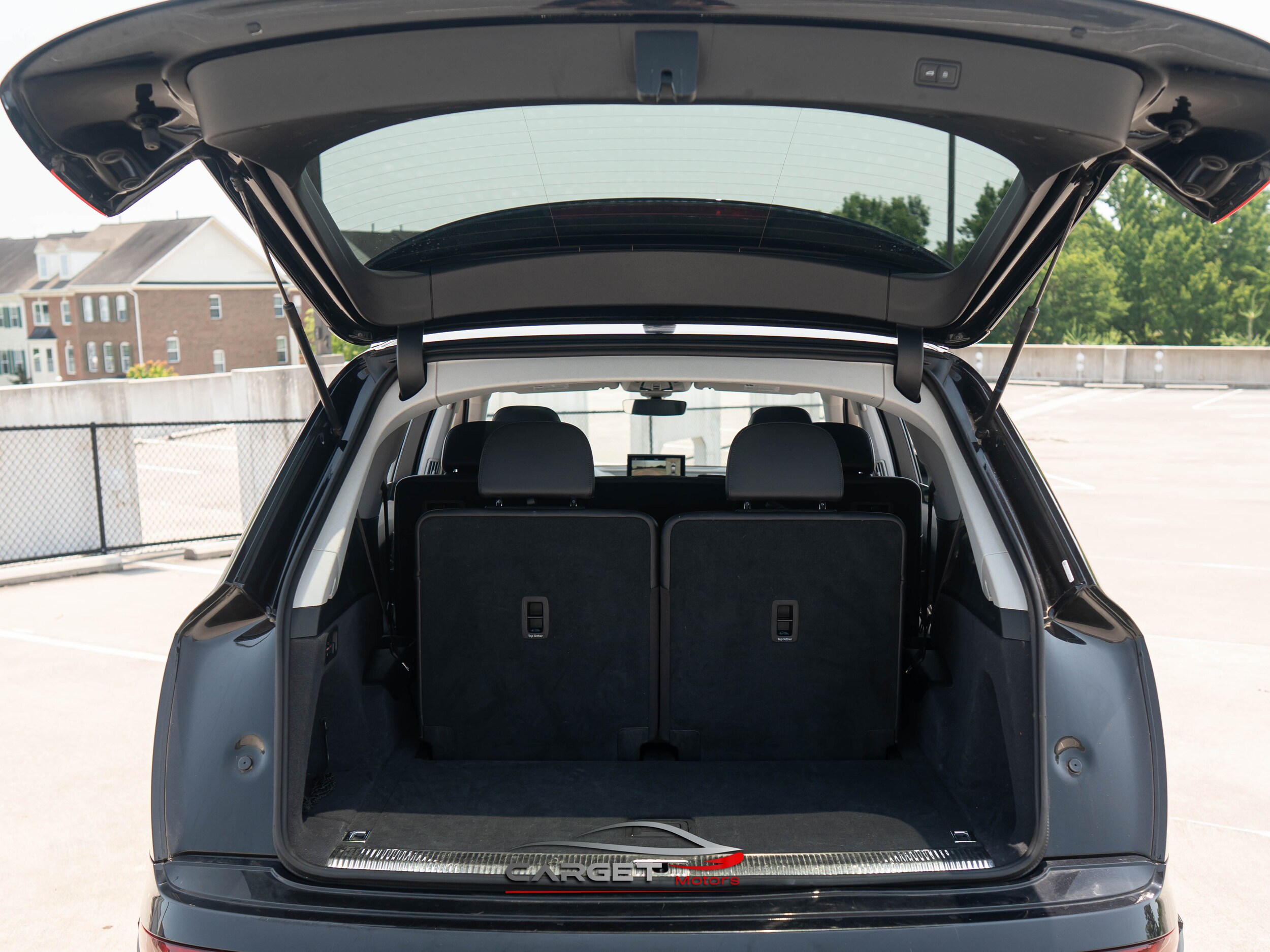 Vehicle image 47 of 53