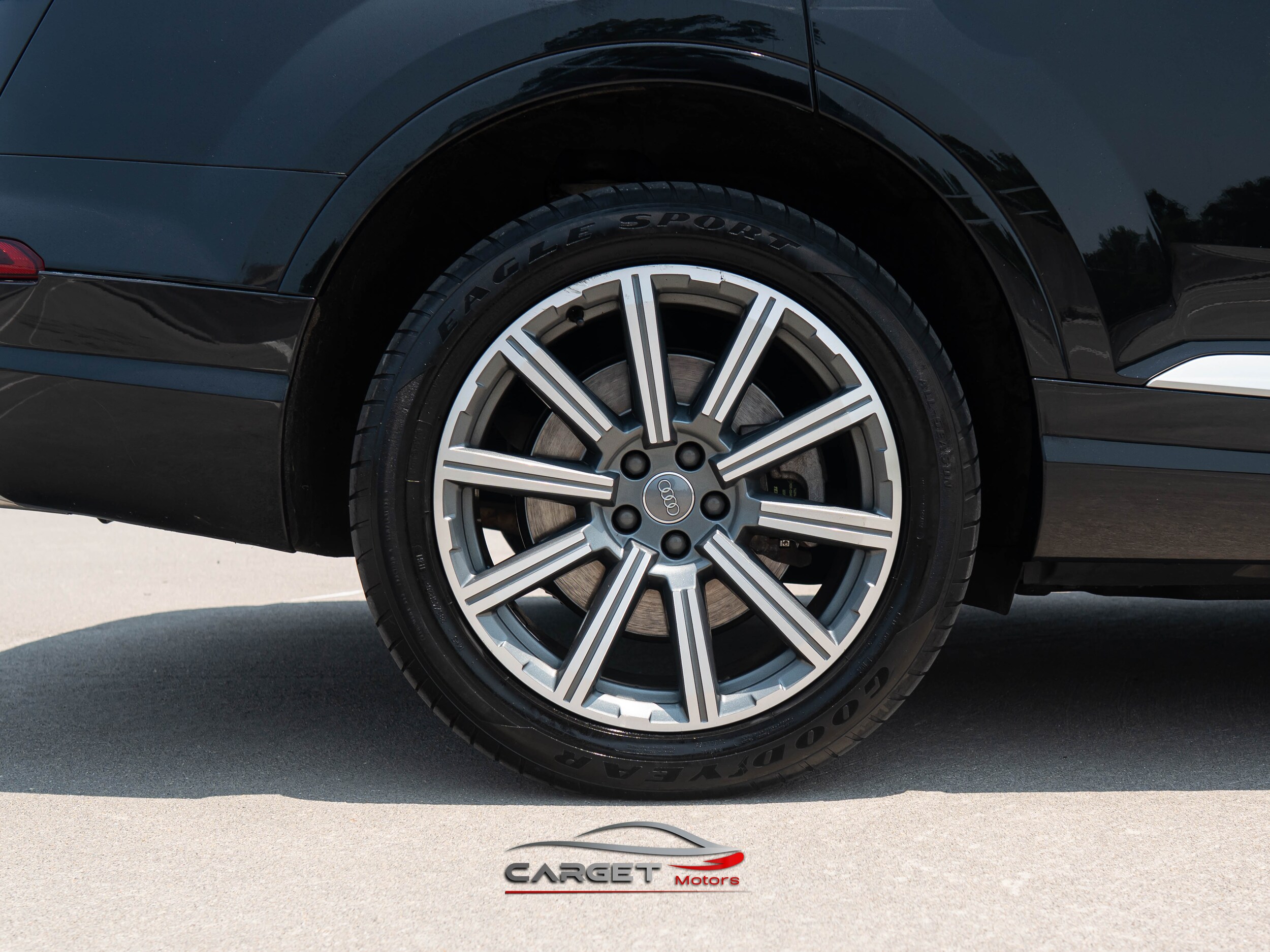 Vehicle image 11 of 53