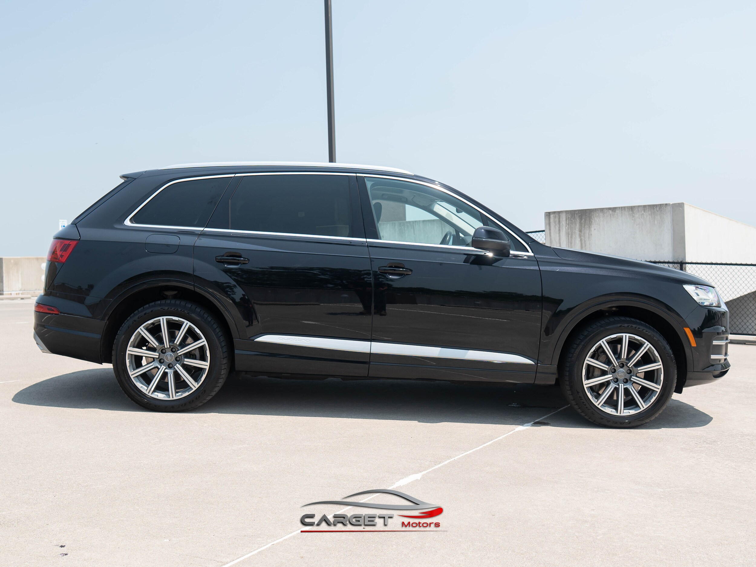 Vehicle image 4 of 53