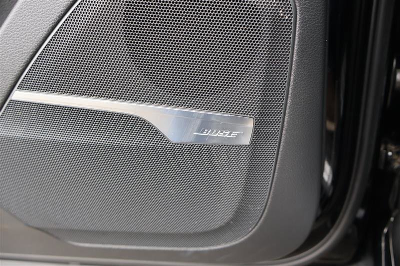 Vehicle image 16 of 39