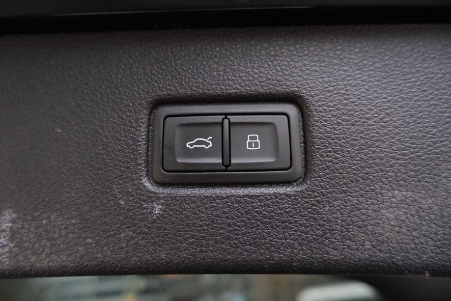 Vehicle image 12 of 43