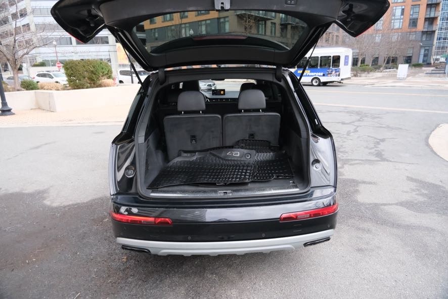 Vehicle image 11 of 43