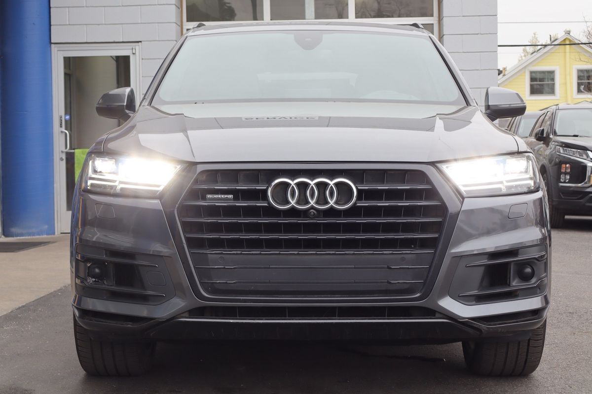 2019 Audi Q7 Prestige Image 3 of 33