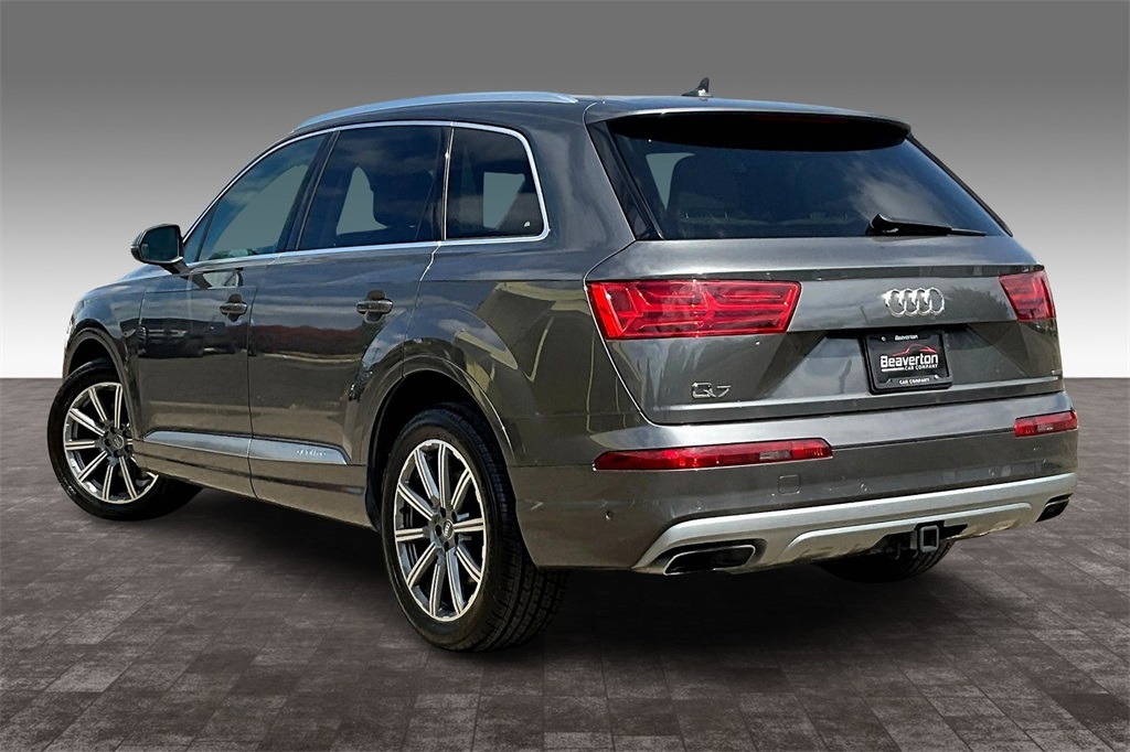 Vehicle image 6 of 33