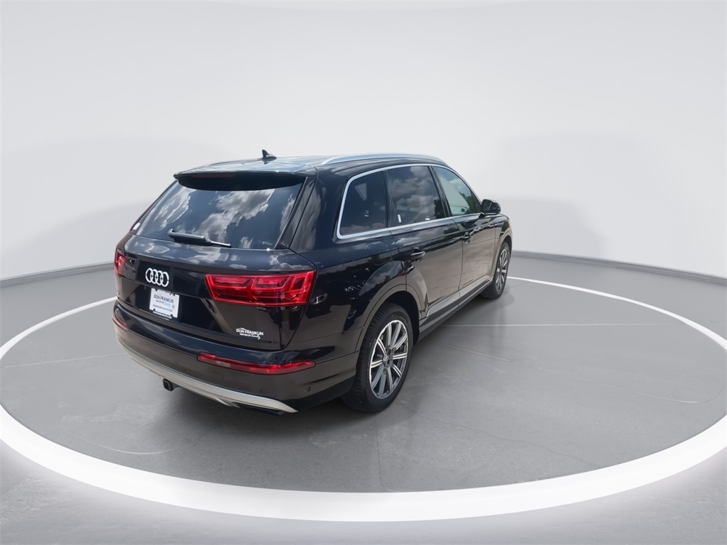 Vehicle image 7 of 26