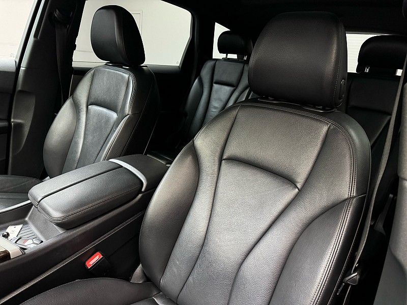 Vehicle image 14 of 47