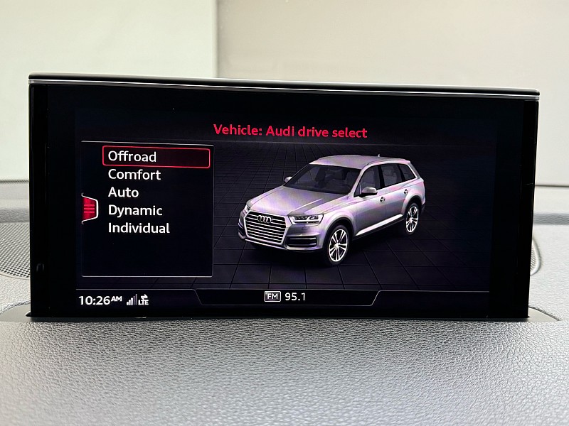 Vehicle image 28 of 47