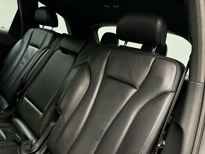 Vehicle image 16 of 47