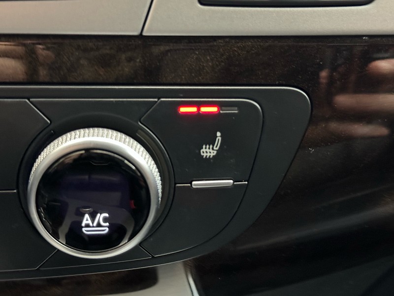 Vehicle image 43 of 47