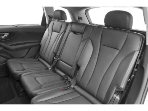 Vehicle image 17 of 20