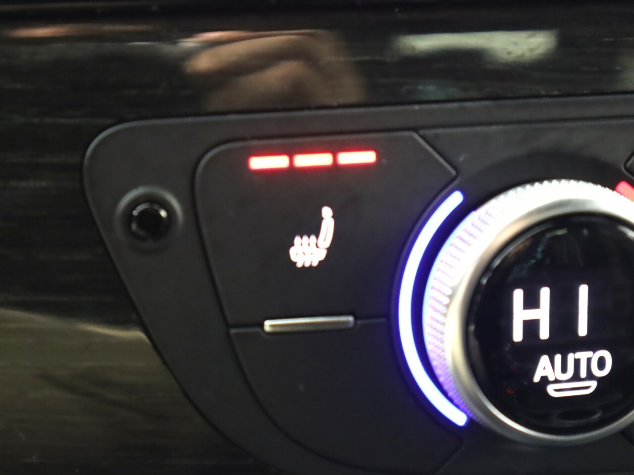 Vehicle image 22 of 47
