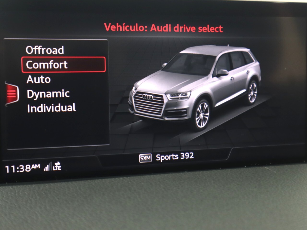 Vehicle image 18 of 47