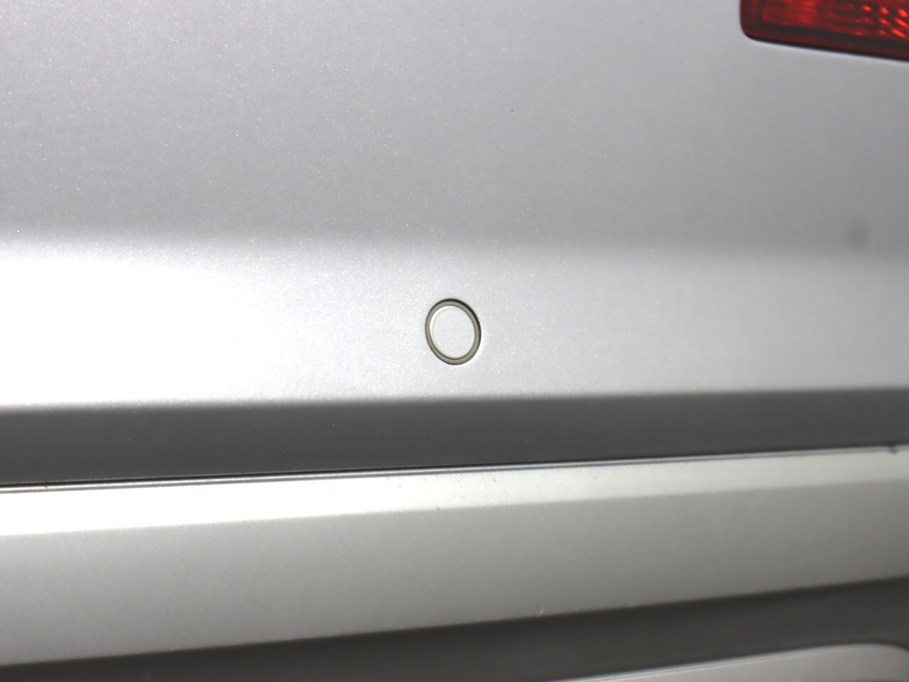 Vehicle image 40 of 47