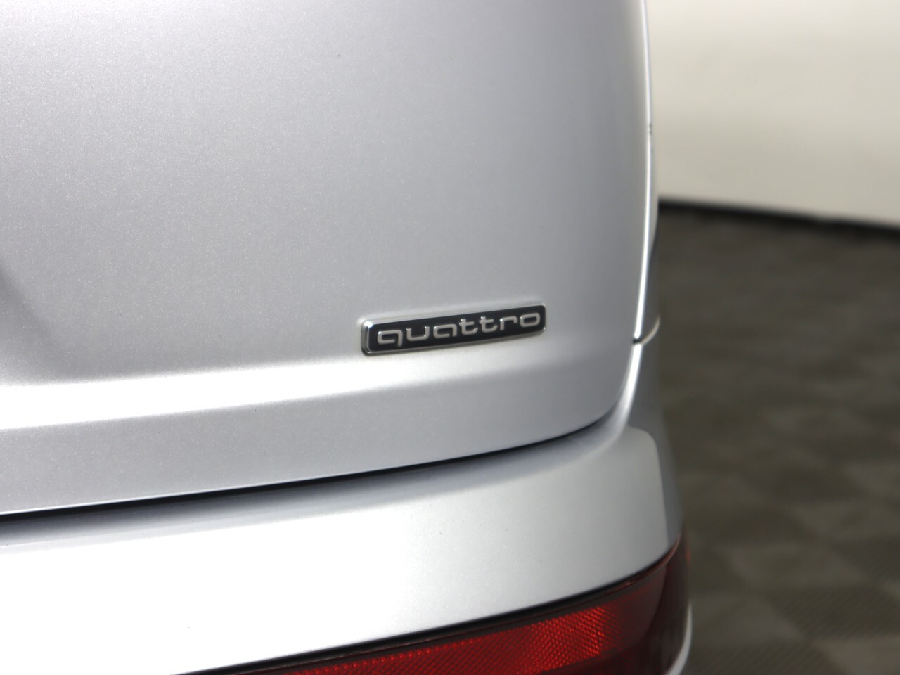 Vehicle image 39 of 47