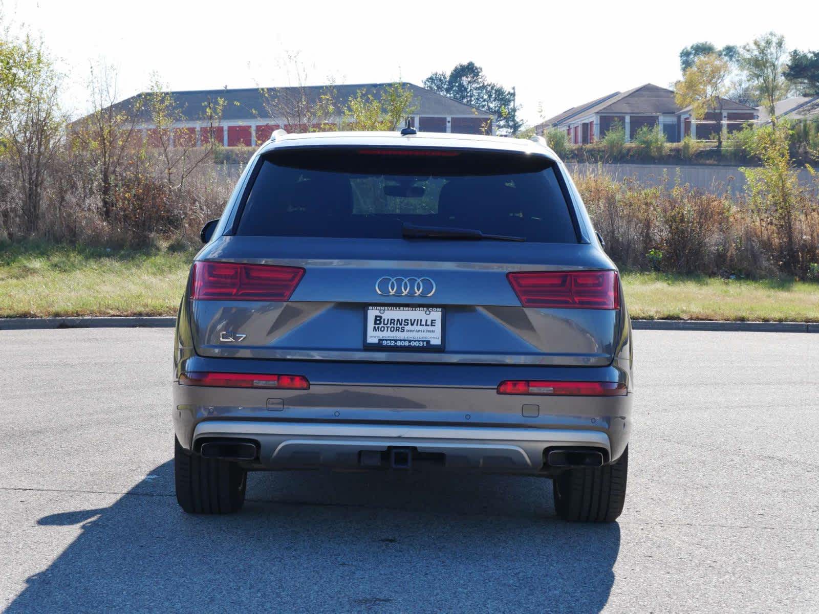 Vehicle image 6 of 28