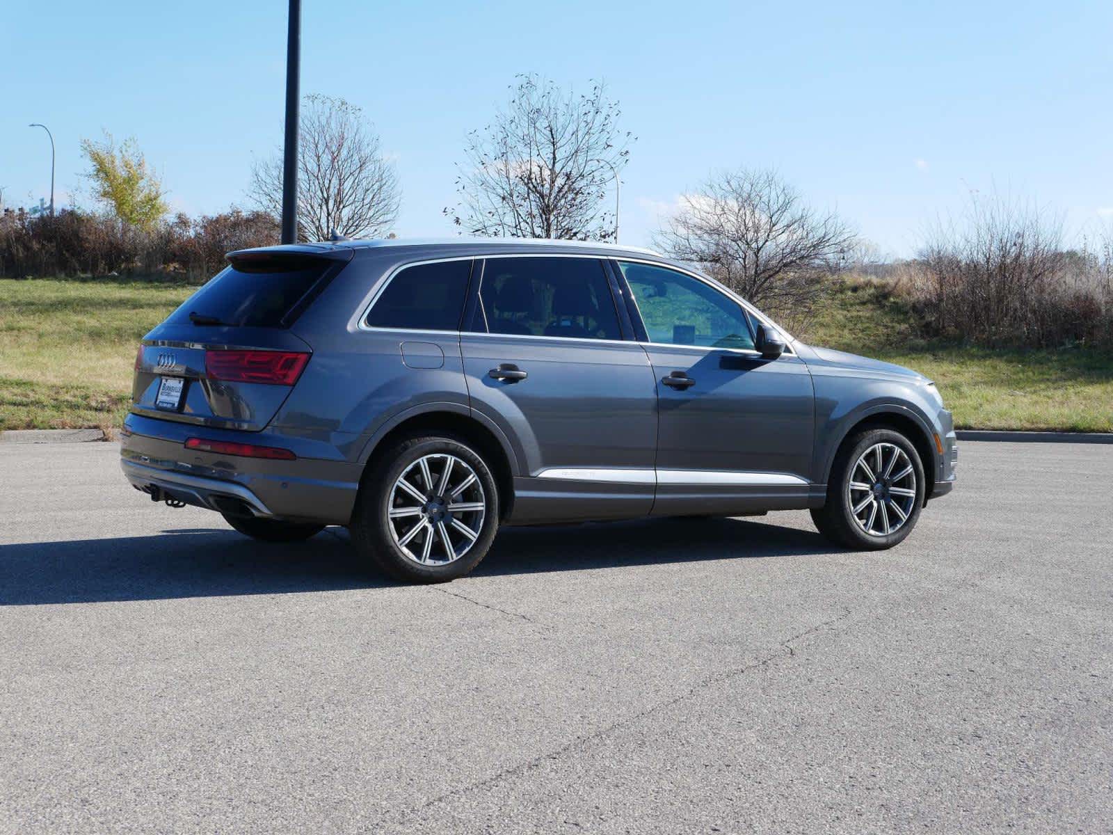 Vehicle image 5 of 28