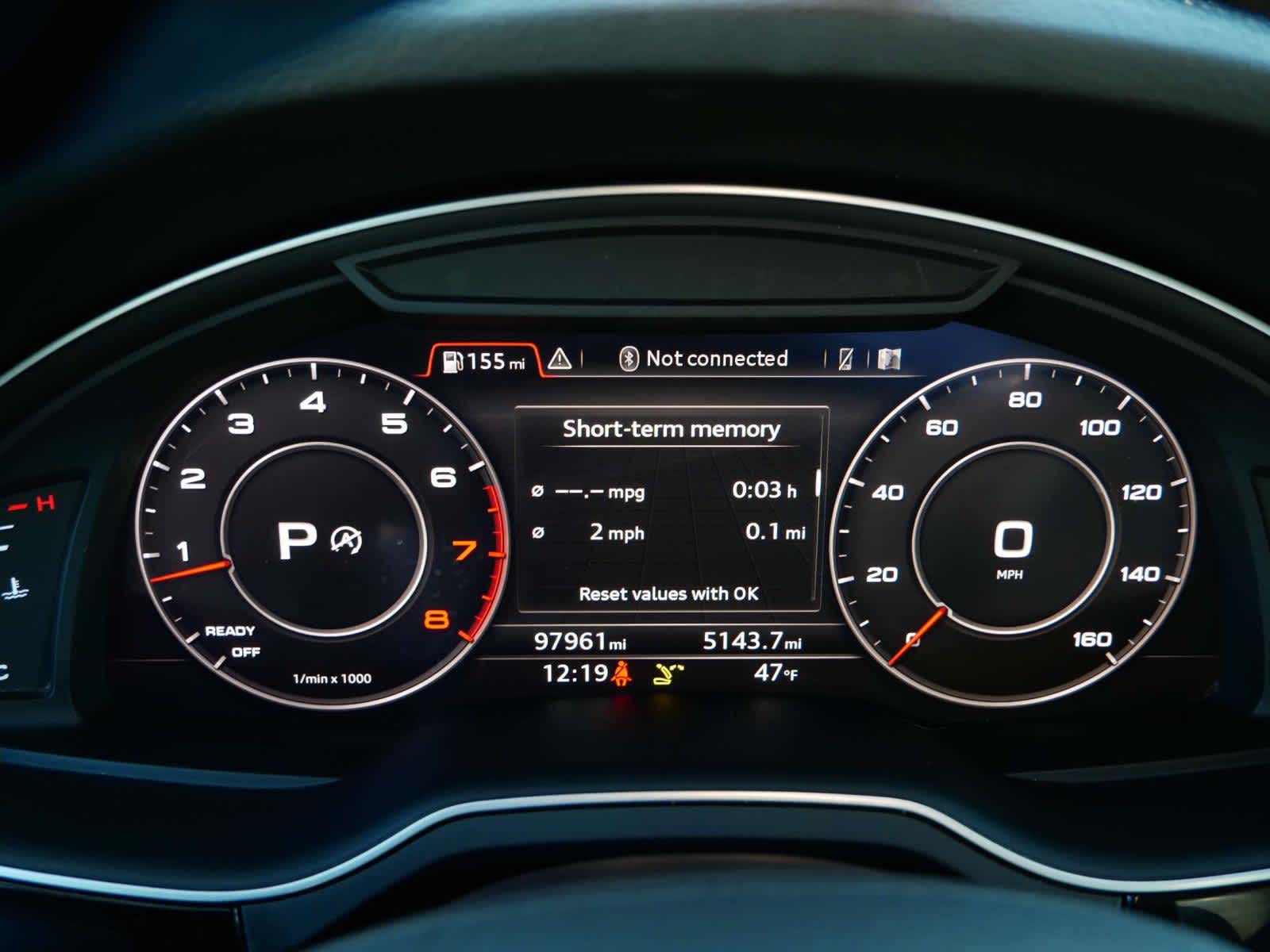 Vehicle image 22 of 28