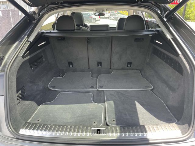 Vehicle image 13 of 39