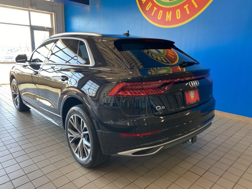Vehicle image 4 of 29