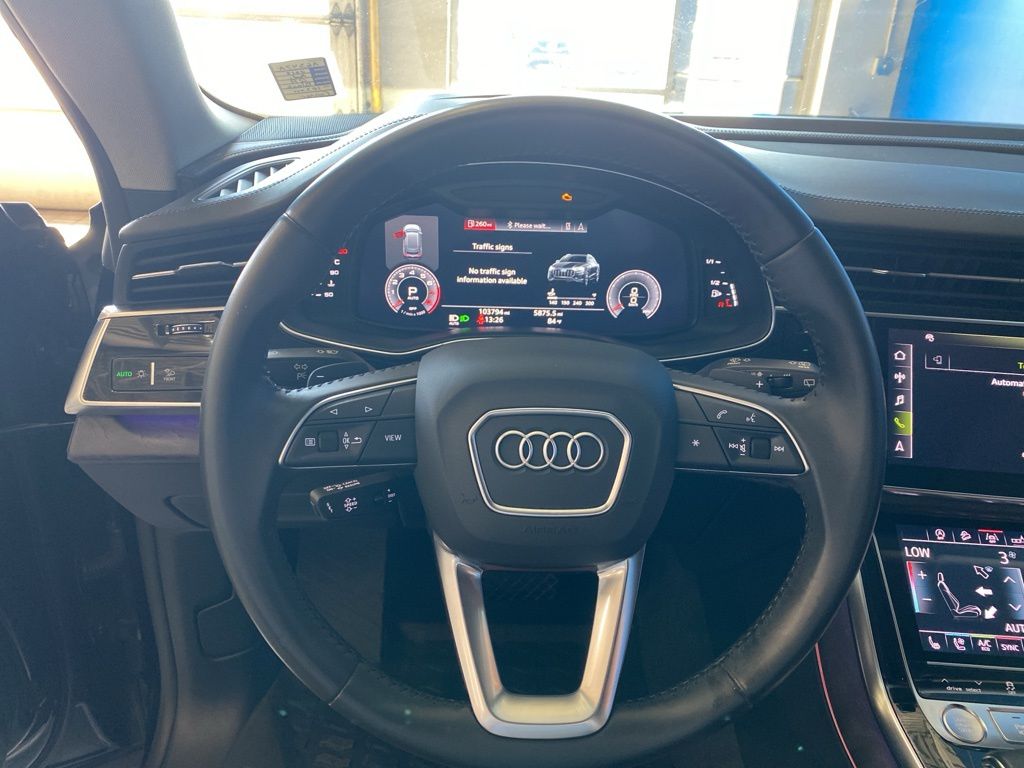 Vehicle image 11 of 29