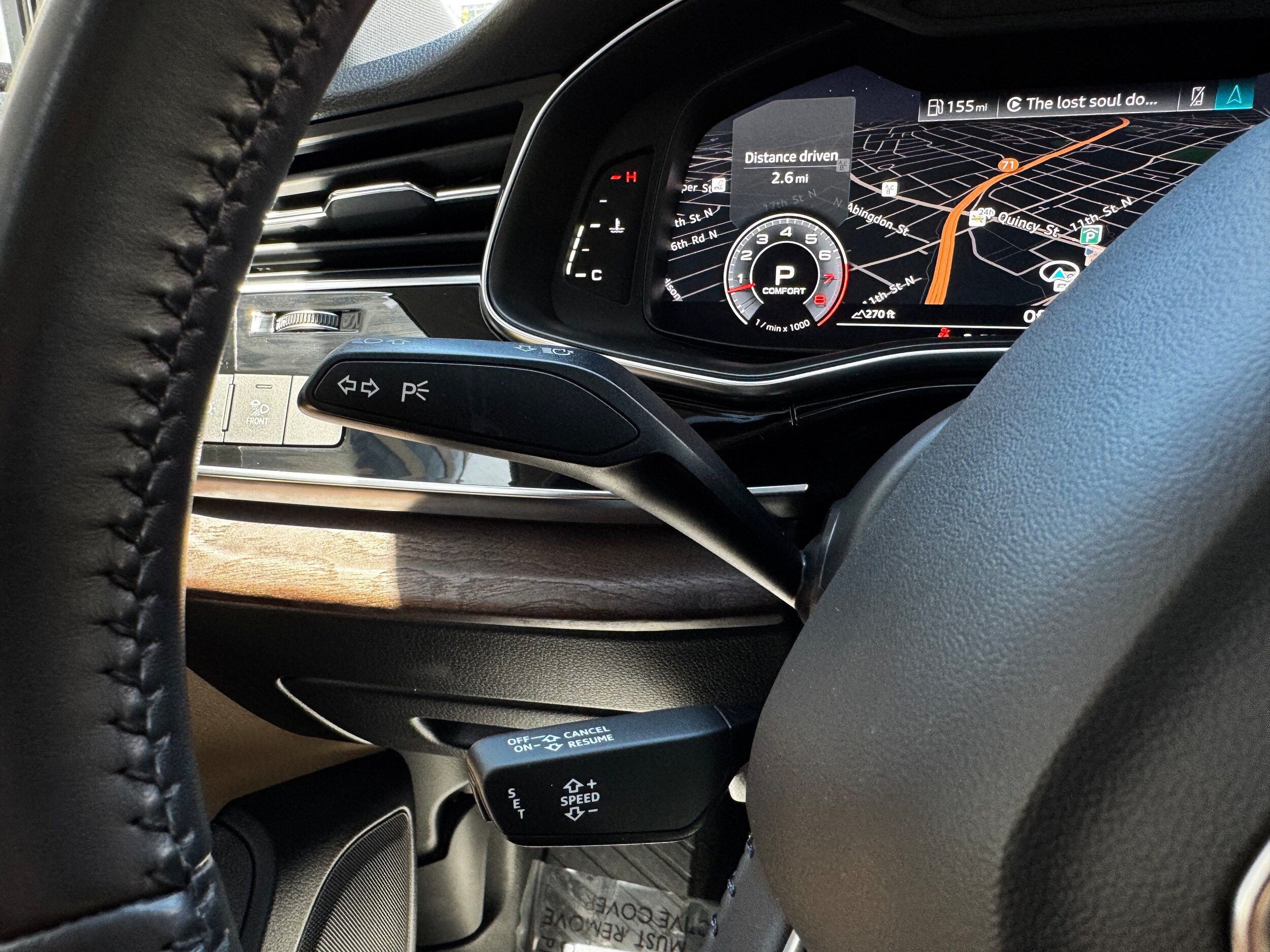 Vehicle image 41 of 42