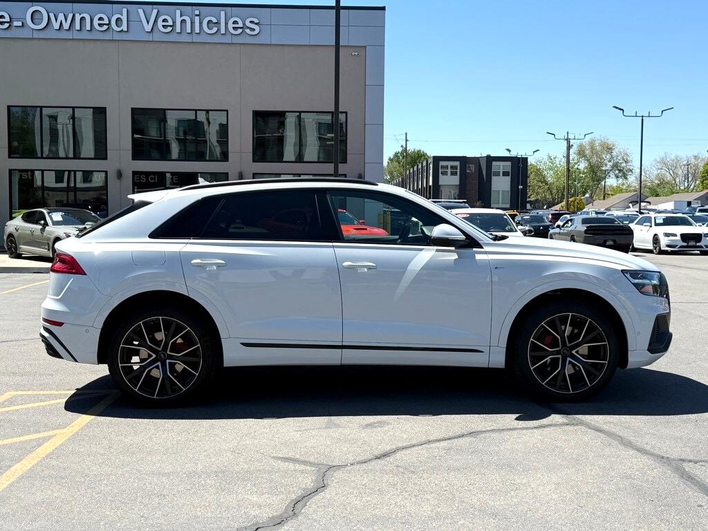 Vehicle image 7 of 44
