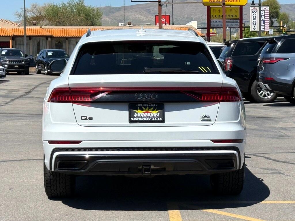 Vehicle image 5 of 44