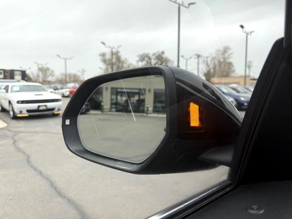 Vehicle image 43 of 44